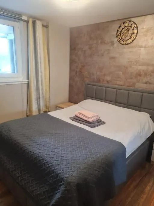 Lovely 1 Bedroom Apartment Near The City Center Edinburgh 0*,