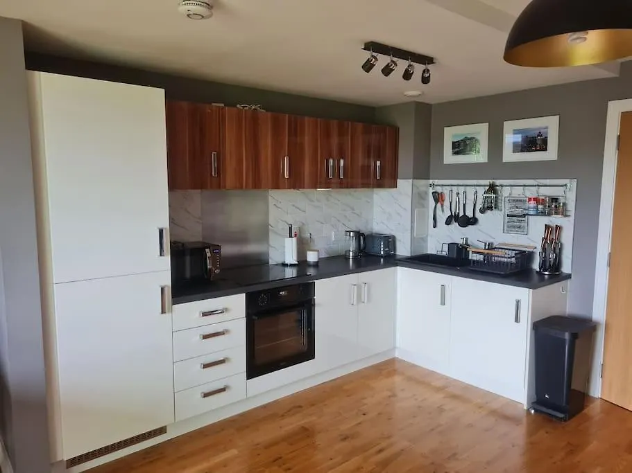 Lovely 1 Bedroom Apartment Near The City Center Edinburgh